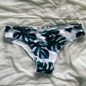 Leaf print bikini bottoms
